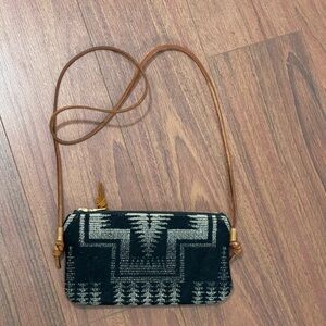 Cecelia Stitch Seattle leather adjustable Crossbody purse brown black